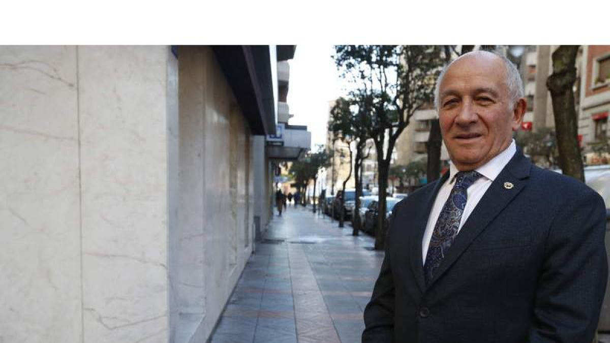 Antonio Jarrín es el decano del Colegio de Titulares Mercantiles de León. RAMIRO