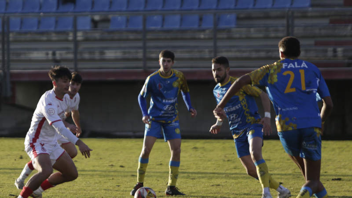 El Júpiter tuvo que emplearse a fondo para ganar. FERNANDO OTERO