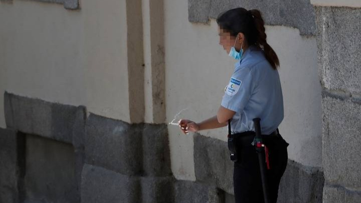 Las agresiones a vigilantes de seguridad son cada vez más comunes. DL