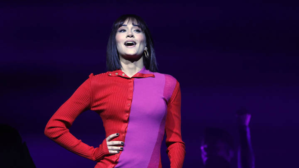 La cantante Aitana durante un concierto. JUANJO MARTIN