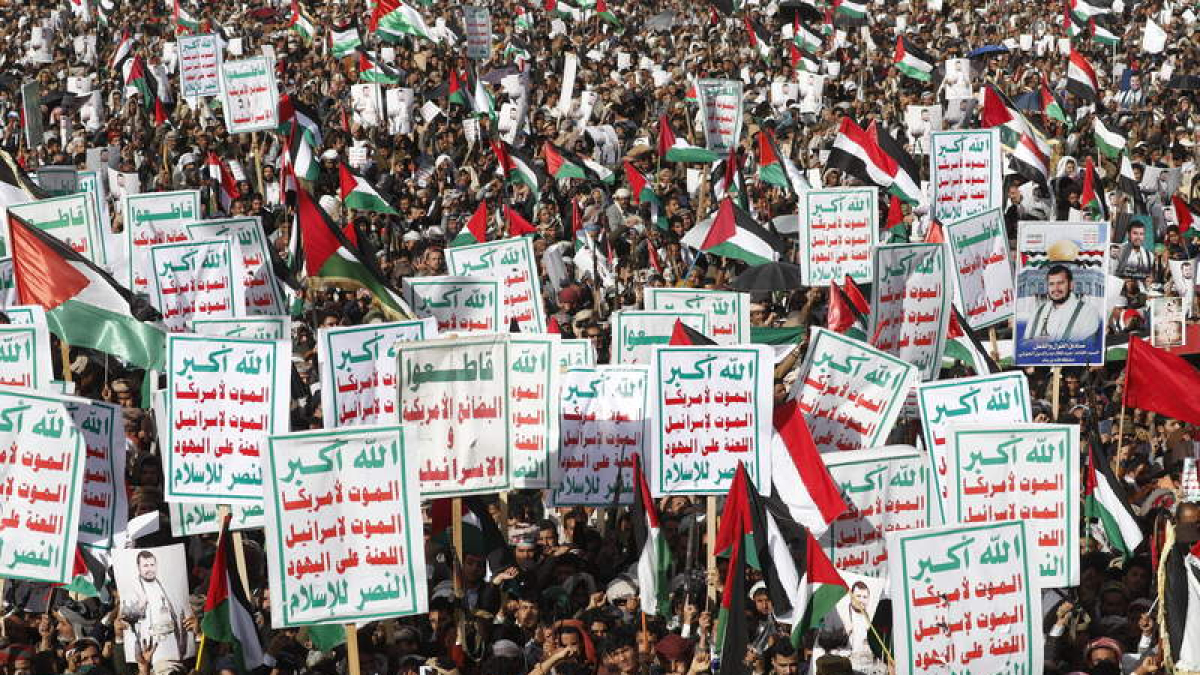 Imagen de la manifestación en contra al ataque que se realizó ayer en Yemen. YAHYA ARHAB