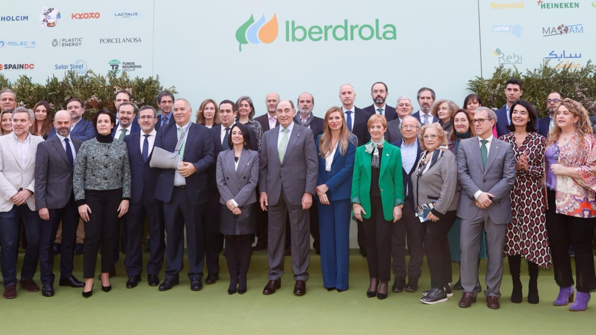 Firma de la alianza para la descarbonización de la demanda térmica en España. DL