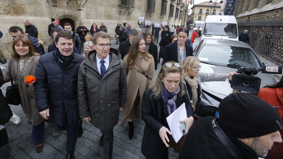 Feijóo anuncia una Ebau única para las autonomías del PP