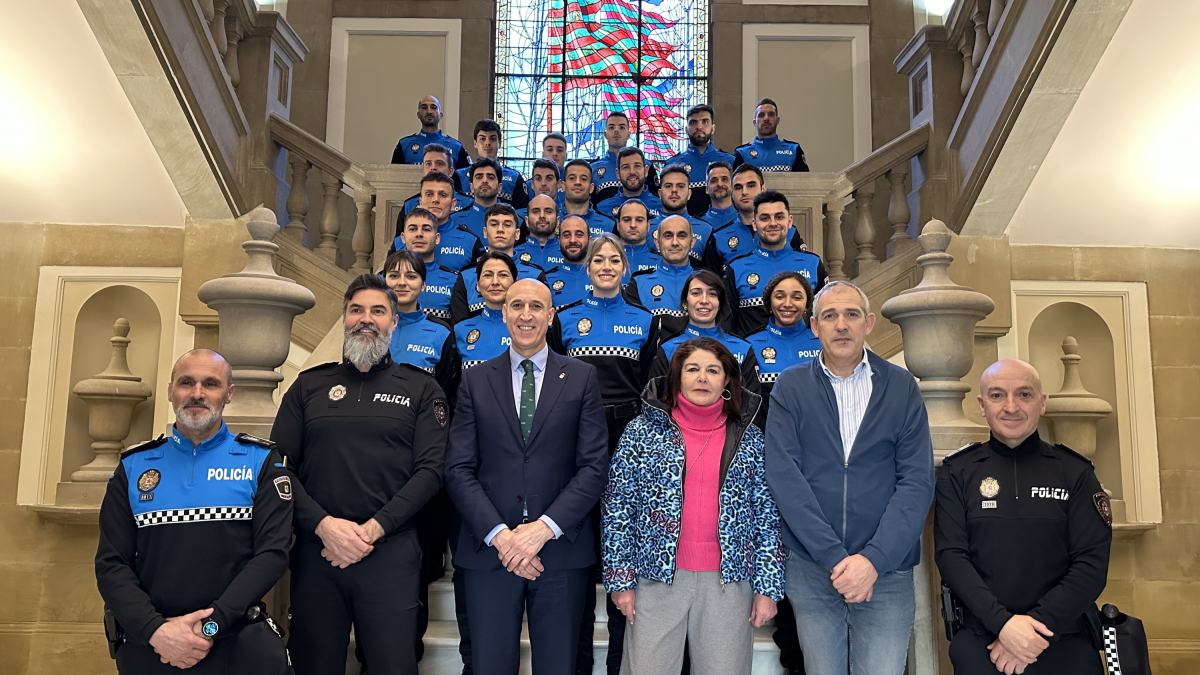 Los nuevos policías locales han tomado posesión este miércoles.