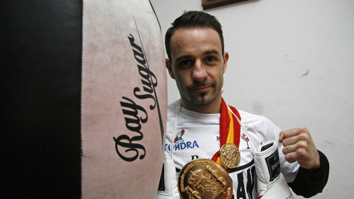 El mundo del boxeo no se olvida de Saúl Tejada. El púgil leonés continúa avanzando en la recuperación de su lesión cerebral.  FERNANDO OTERO