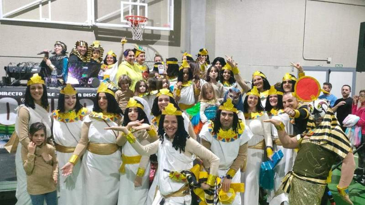Los vecinos de Sariegos son muy participativos como demostraron en carnaval.