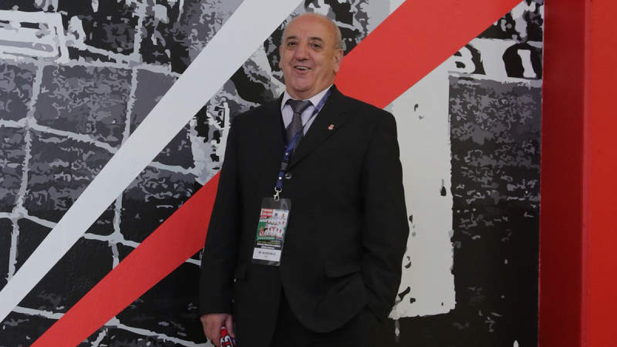 Marianín confía en su Cultural de cara al duelo provincial del domingo frente a la Sociedad Deportiva Ponferradina en el Reino de León. M. PÉREZ