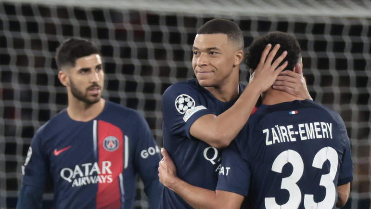 Mbappé adelantó al PSG, que deja muy cuesta arriba el pase de la Real Sociedad. CHRISTOPHE PETIT TESSON