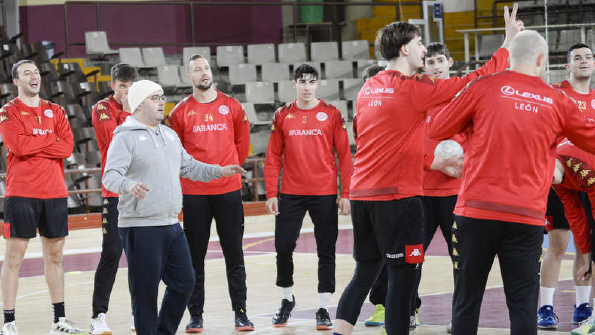 Dani Gordo, durante el entrenamiento del pasado viernes en el Palacio de Deportes. MARÍA FUENTES