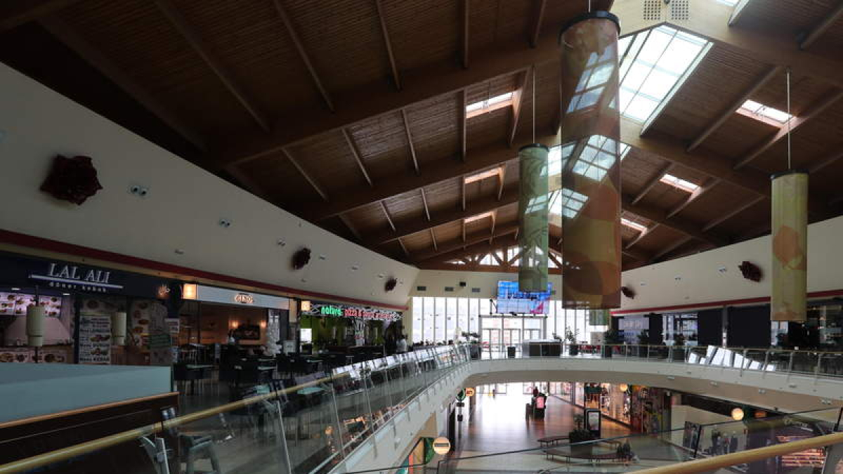 Área comercial donde se ofrecerá animación .  L. DE LA MATA