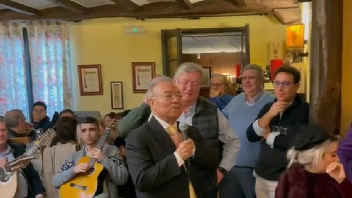 Un momento de la fiesta que tuvo lugar tras la boda.
