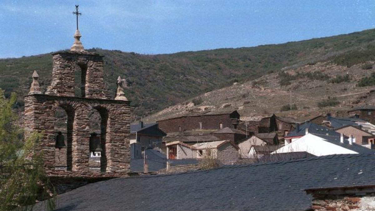 Vista de Encinedo.
