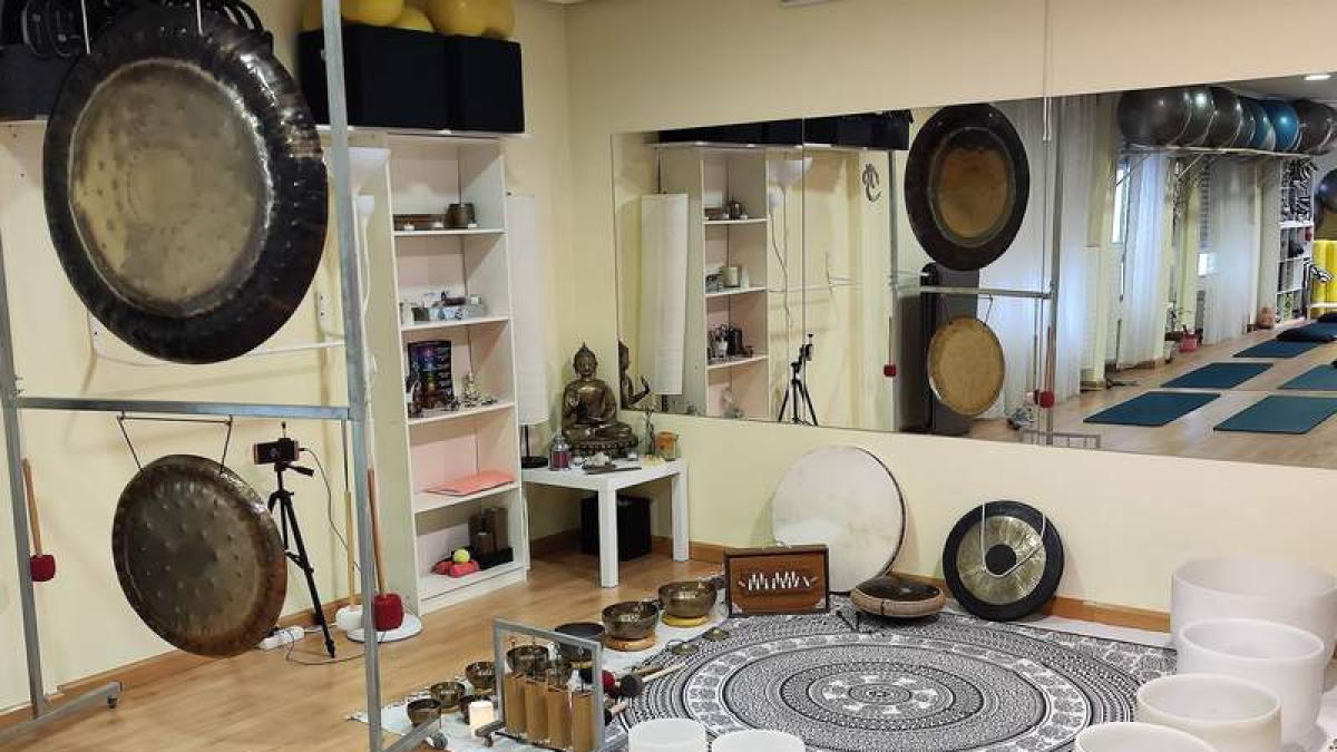 Instrumentos de la sala de sonoterapia.  DL