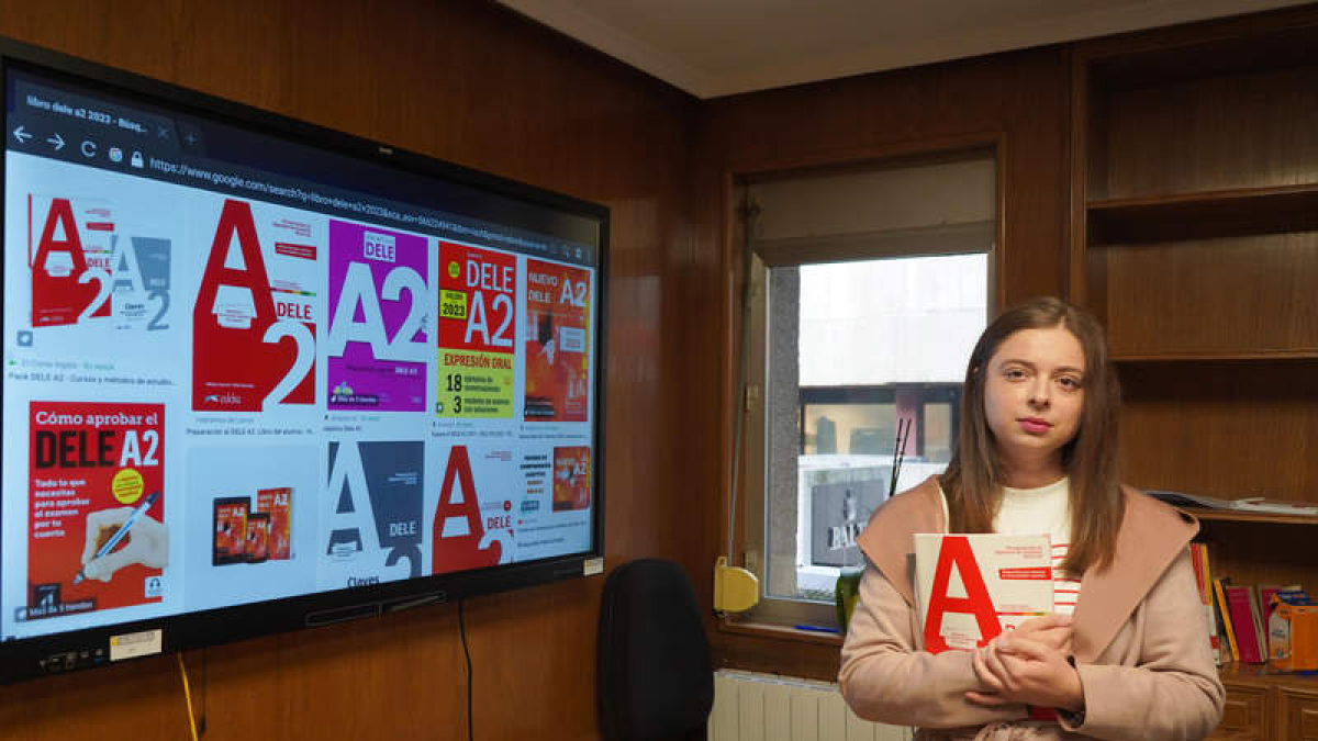 Liliia en una de las aulas de español para extranjeros de Accem. J. Notario