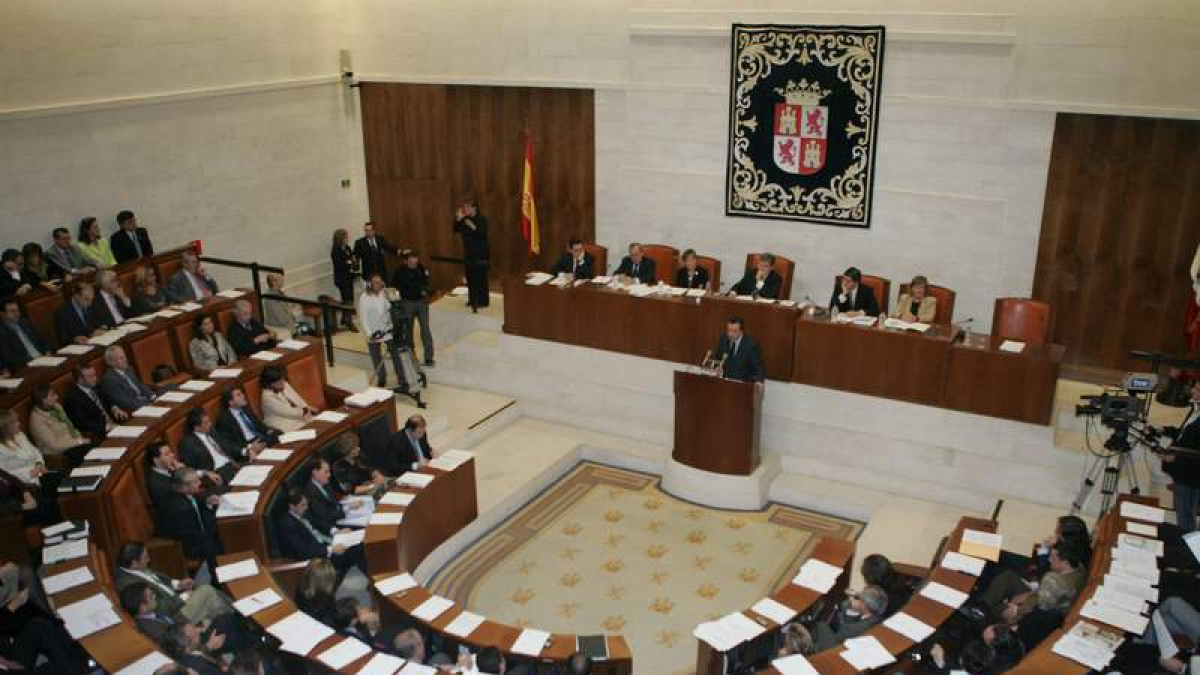 Imagen de las Cortes de Castilla y León en la renovación del Estatuto. NORBERTO