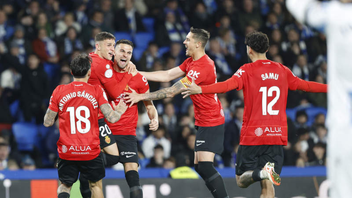El Mallorca dio la campanada ante la Real Sociedad y jugará la final de Copa del Rey. JUAN HERRERO