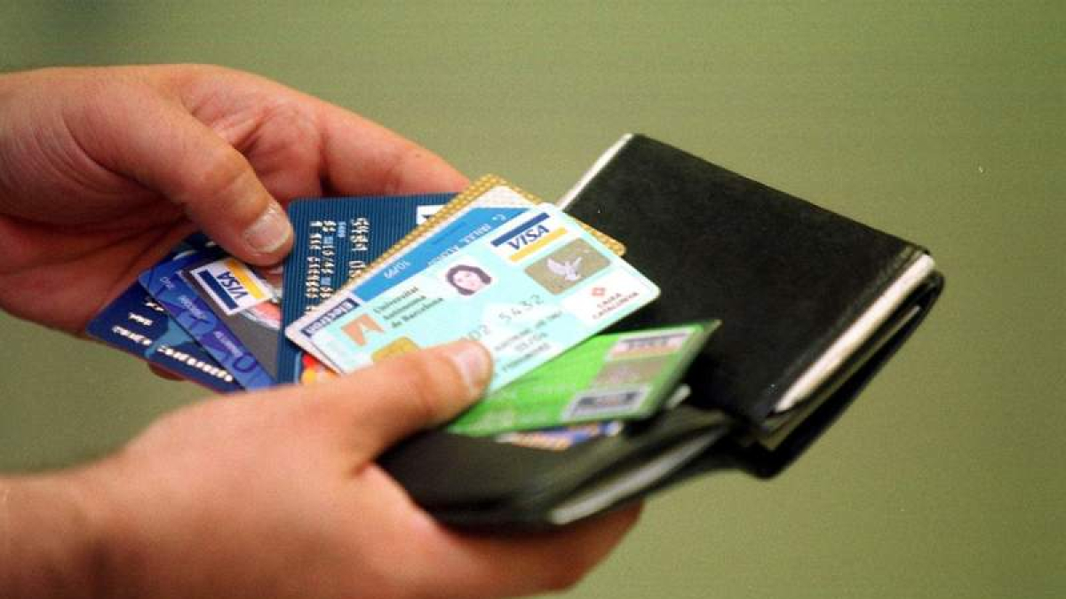 La jueza de Primera Instancia 2 de León presentó la cuestión prejudicial sobre las cláusulas abusivas de las tarjetas al TJUE.  DL