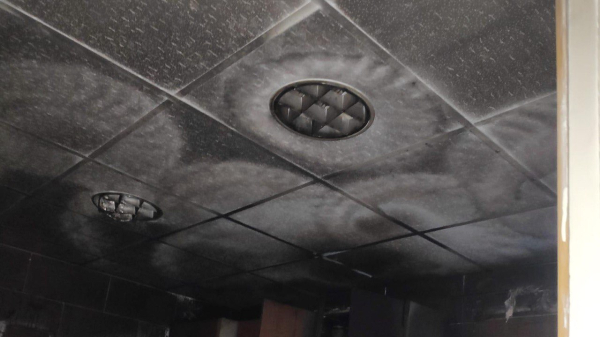 Estado en el que quedó una parte de la casa tras el incendio.