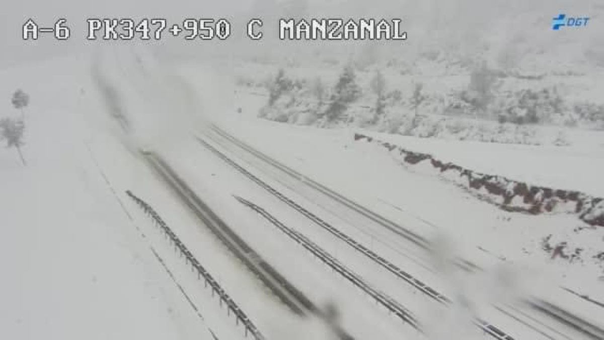 Estado en el que se encontraba a primera hora de la mañana el puerto de Manzanal