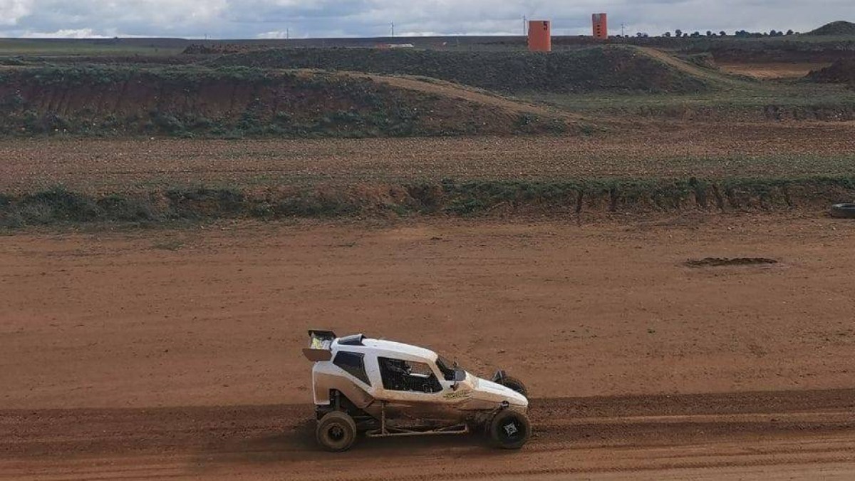 Dani Sordo se entrenó este domingo en el circuito coyantino de Los Cucharales.