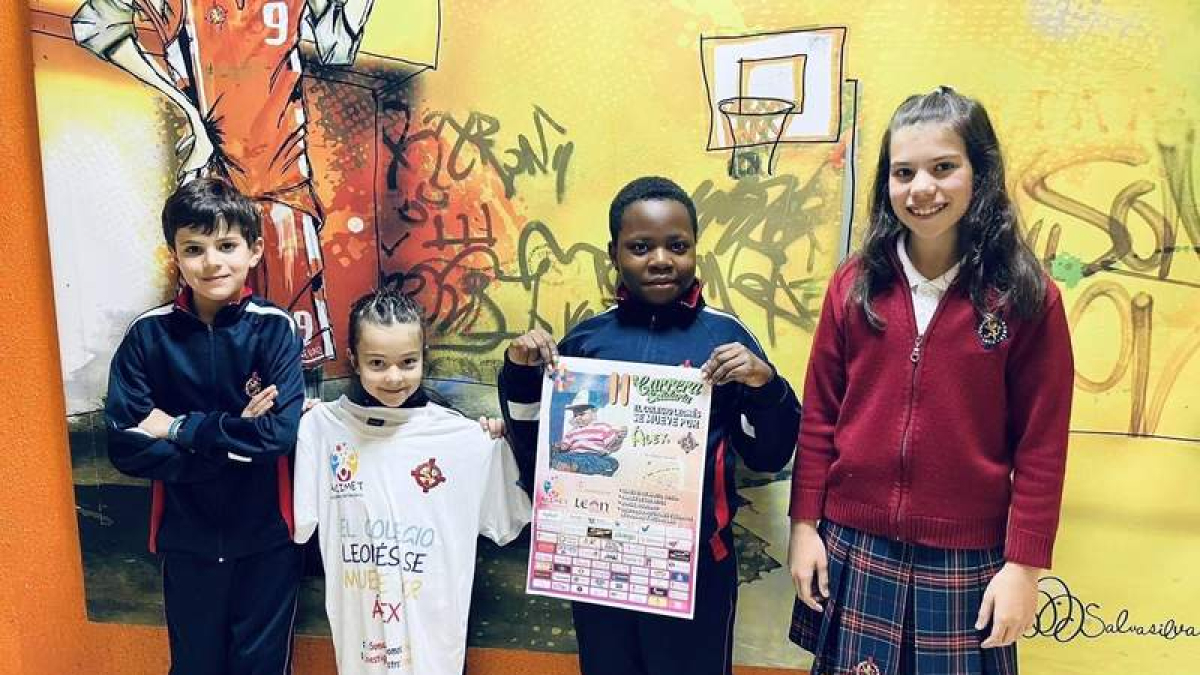 Momento de la presentación de la carrera solidaria que impulso el Colegio Leonés.  DL