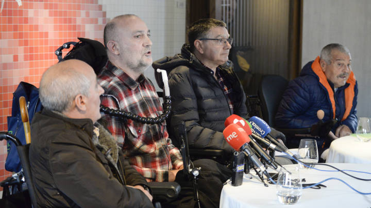 Afectados por la ELA ofrecen una rueda de prensa para solicitar que el CRE se convierta en centro integral para la enfermedad