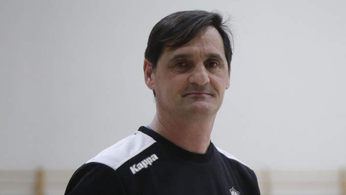 Luis Castillo lo tiene claro: para poder ascender hay que darlo todo desde el primer día al último.  FERNANDO OTERO