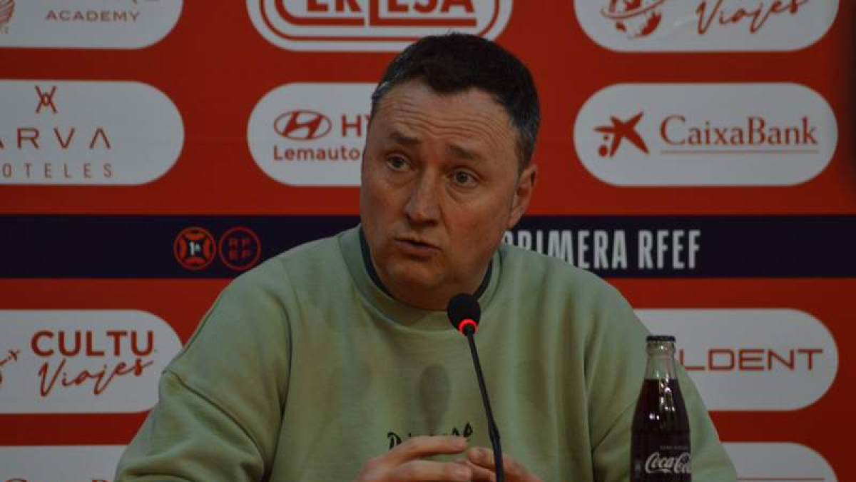 Raúl Llona confía en romper la racha negativa de la Cultural en el duelo ante el Sabadell. CYDL