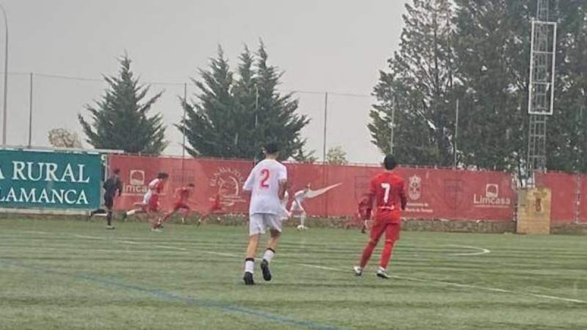 Los clubes de fútbol base de la ciudad puede concurrir a la convocatoria.