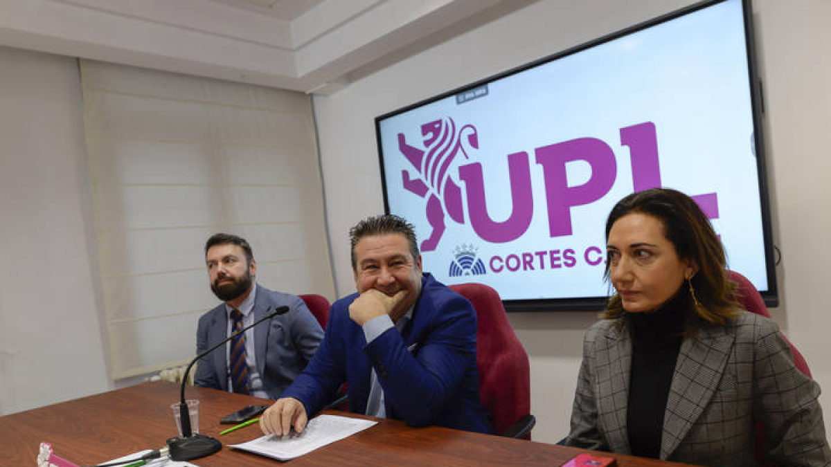 García Santos y Gallego analizaron las cuentas de la Junta.