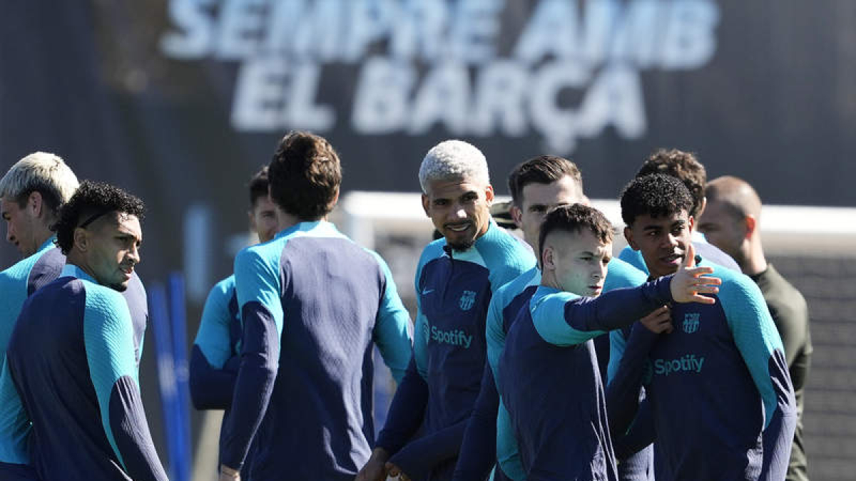 El Barcelona se juega la temporada ante el Nápoles. ALEJANDRO GARCÍA