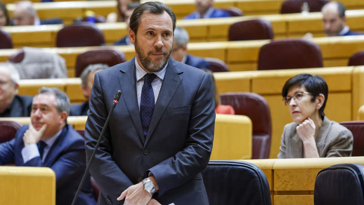 Puente, en su comparecencia en el Senado este martes. MARISCAL