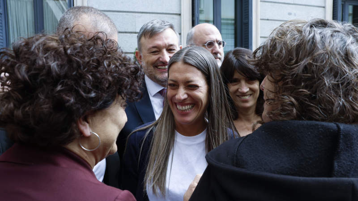 Miriam Nogueras, feliz, ayer, tras la aprobación de la ley