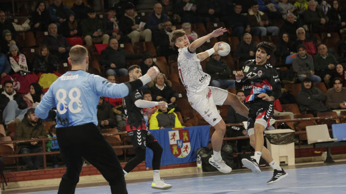 Wasiak tendrá que someterse a más pruebas para conocer el alcance real de su lesión. FERNANDO OTERO