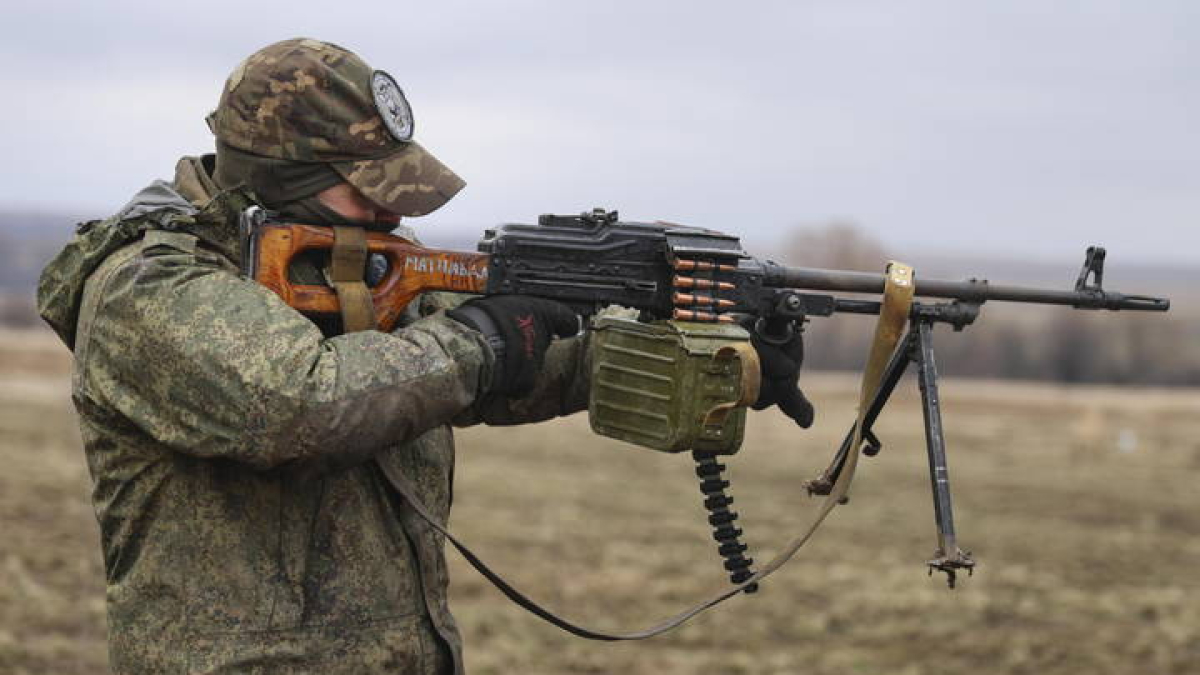 En la actualidad, los expertos advierten de que la seguridad internacional está al mismo nivel de alarma que en los peores momentos de la Guerra Fría, cuando parecía que la amenaza nuclear precipitaba el mundo al abismo.