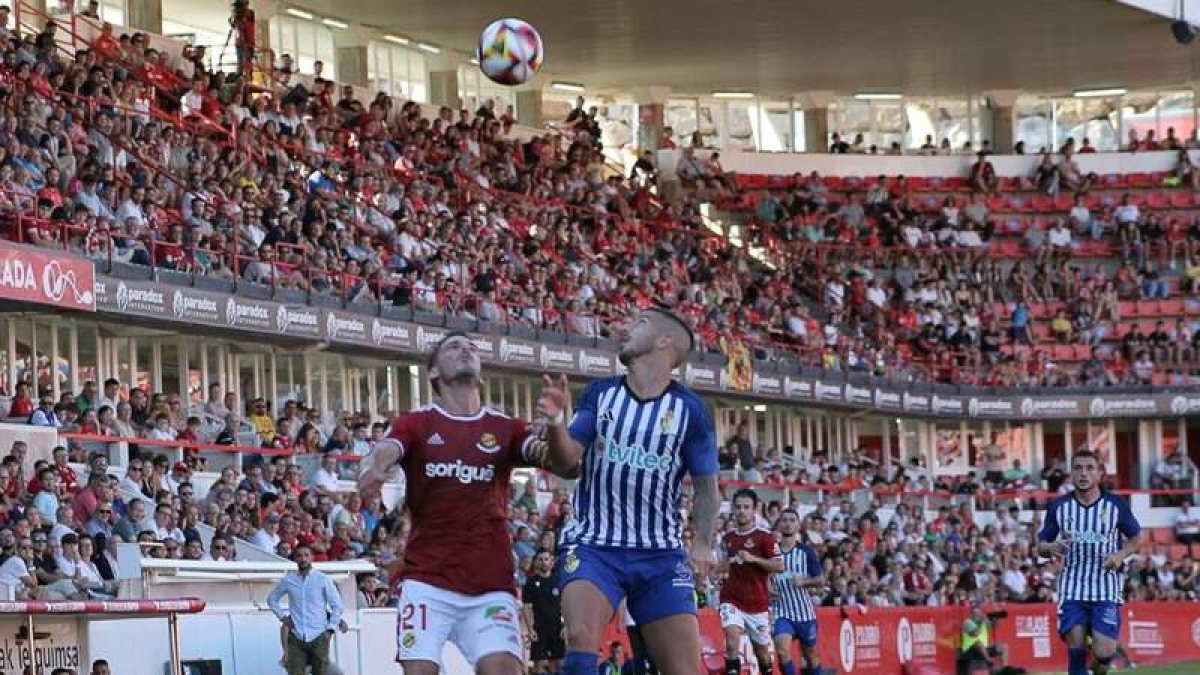 En el duelo de la primera vuelta el Club Gimnàstic y la Deportiva igualaron sin goles en Tarragona. LOF