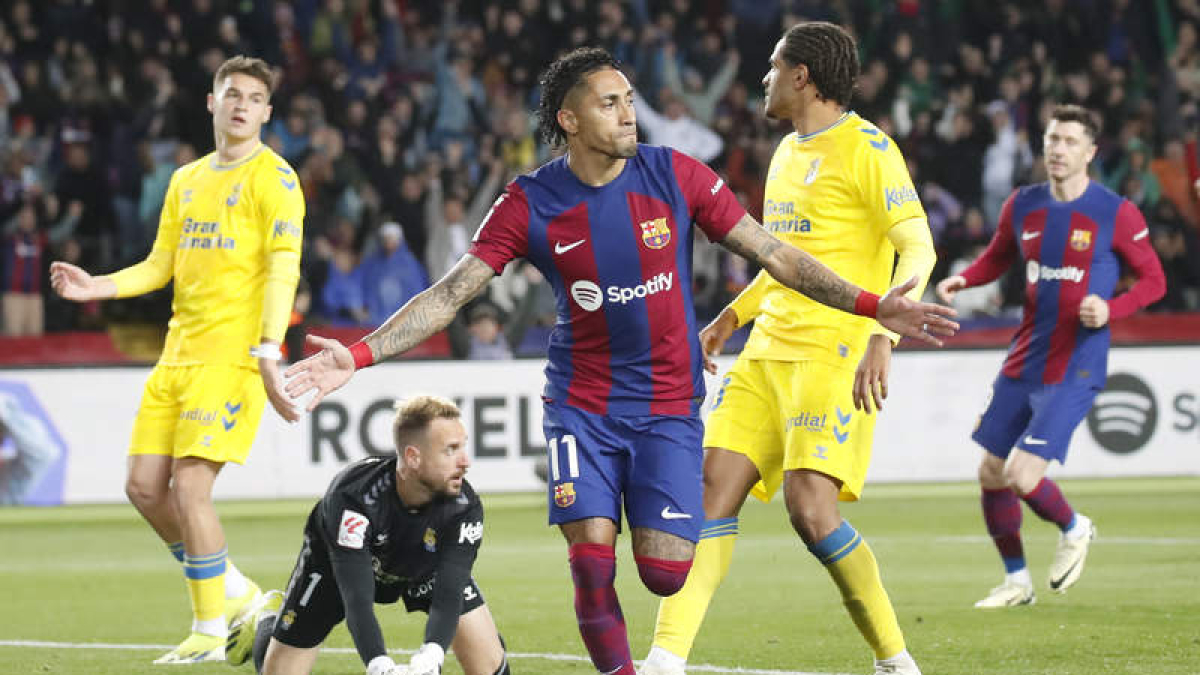 Raphinha anotó el gol de la victoria del FC Barcelona . MARTA PÉREZ