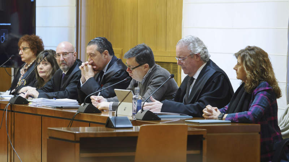 Imagen del juicio por la perla Negra.