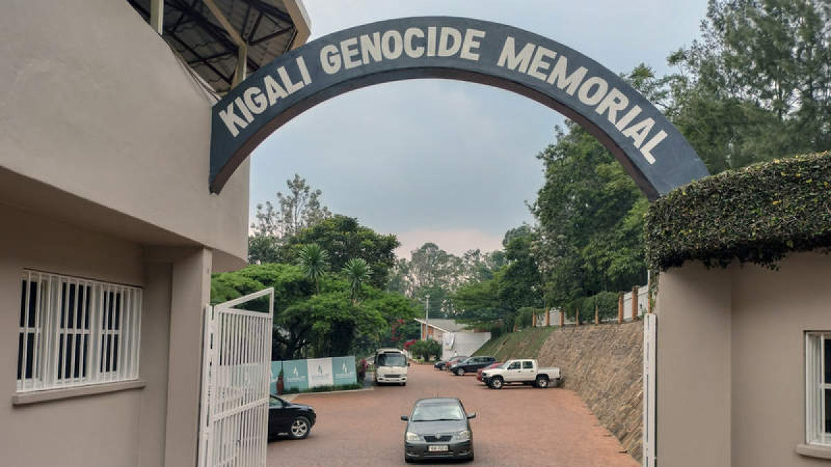 Entrada del centro en memoria del genocidio en Kigali. P.A.F.