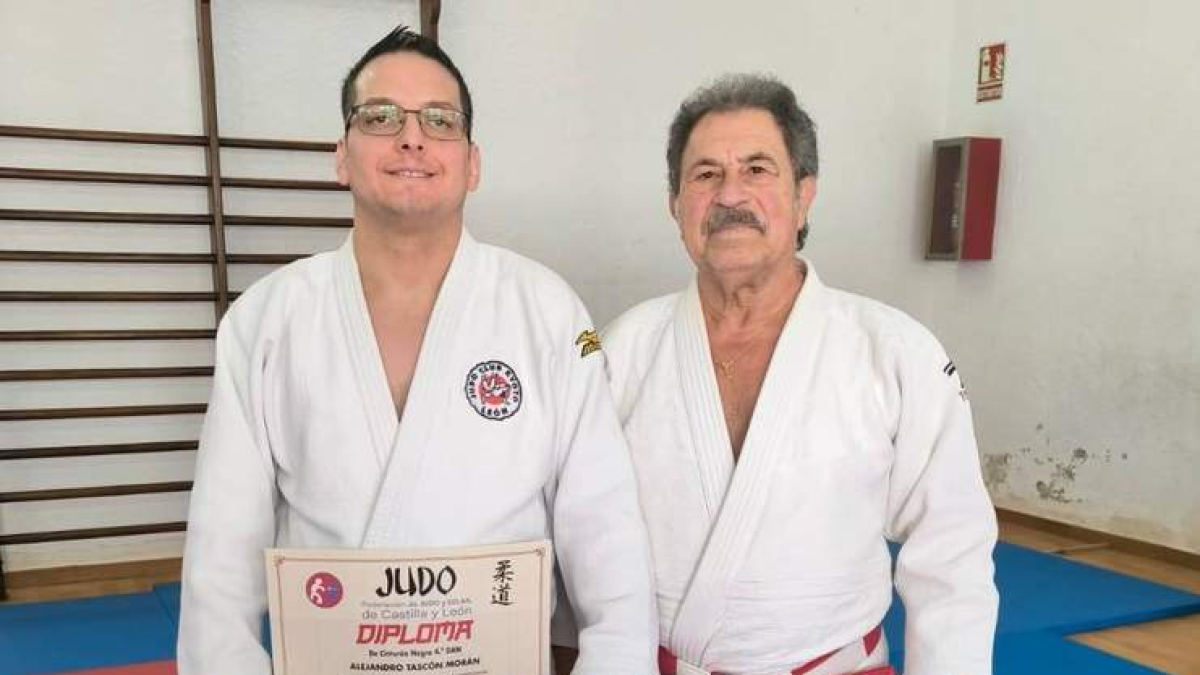 Alejandro Tascón. a la izquierda, junto a José Antonio Terán. DL