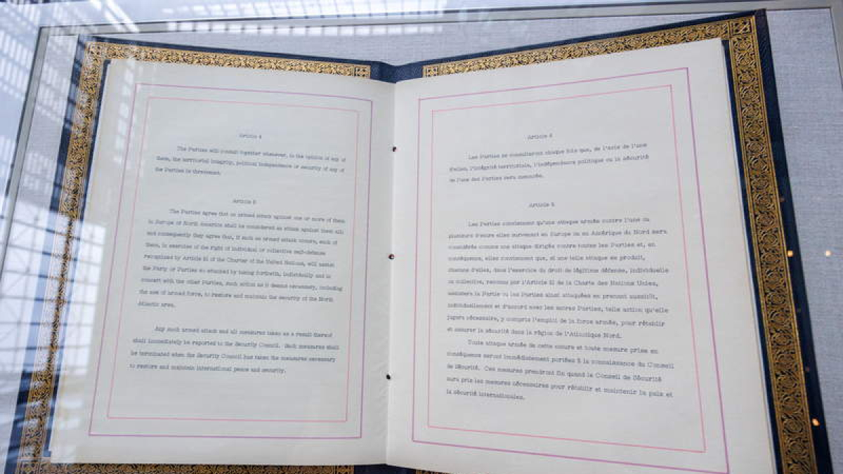 El Tratado de Washington cruza el Atlántico por primera vez por el 75 aniversario de la OTAN.  OLIVIER MATTHYS