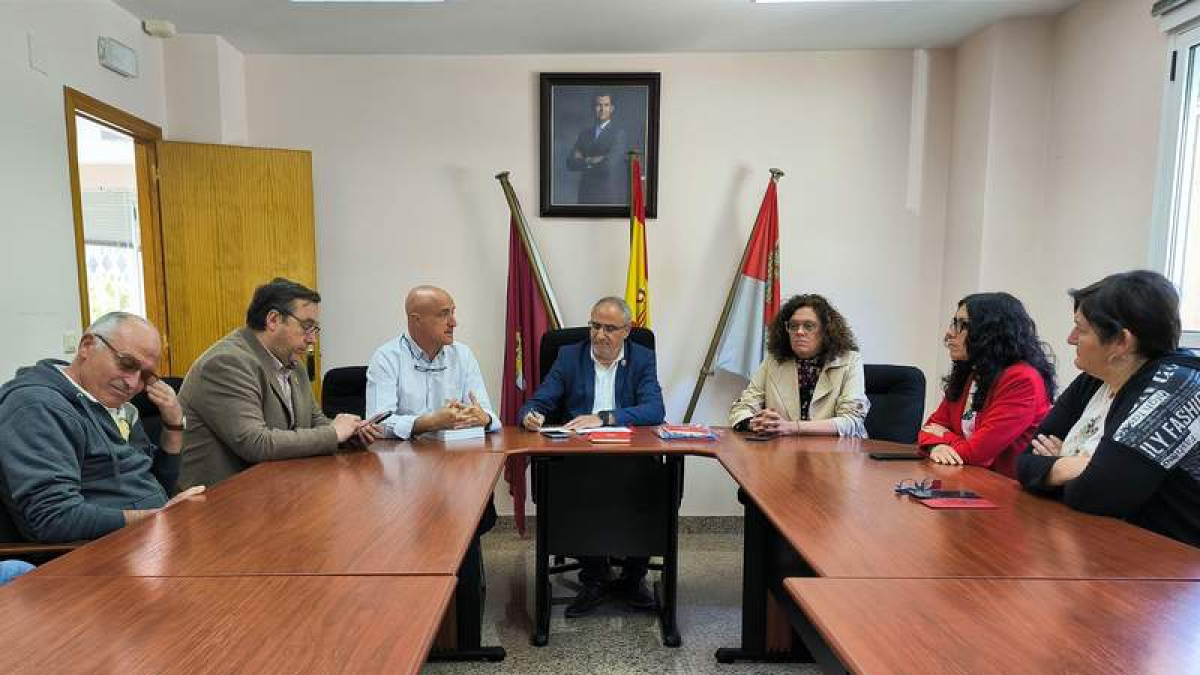 Imagen de la visita facilitada por el Consejo Comarcal.  DL