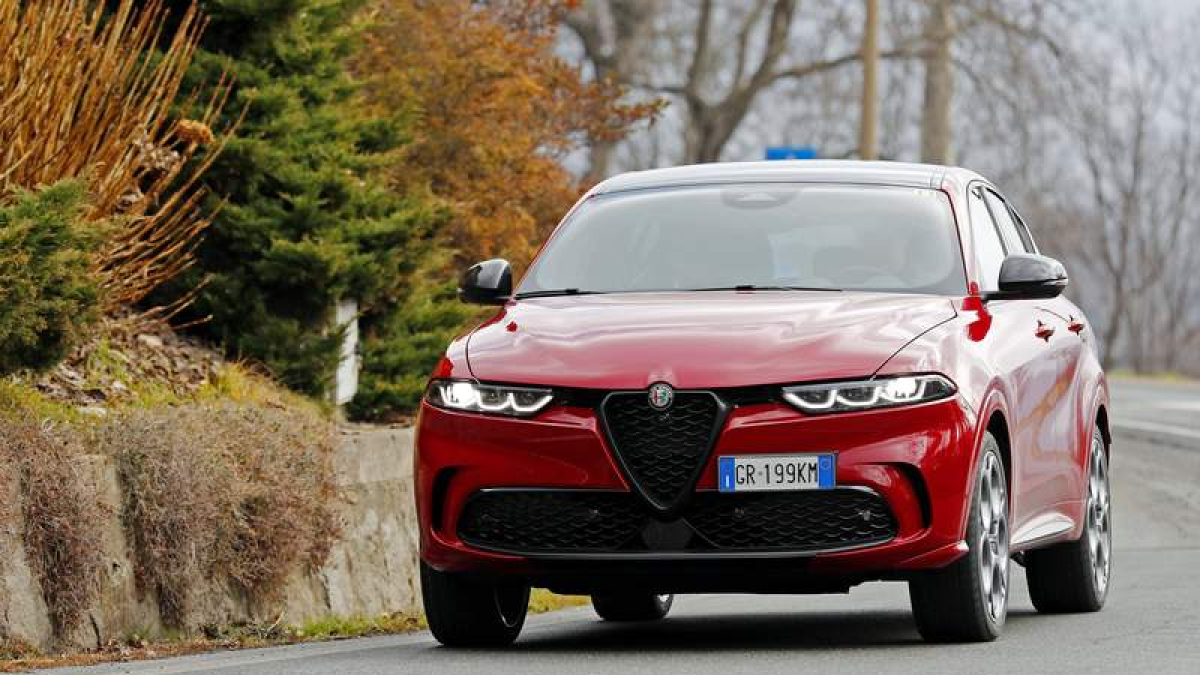 El espectacular diseño del Alfa Tonale Tributo eleva el listón estético del segmento SUV. AFR