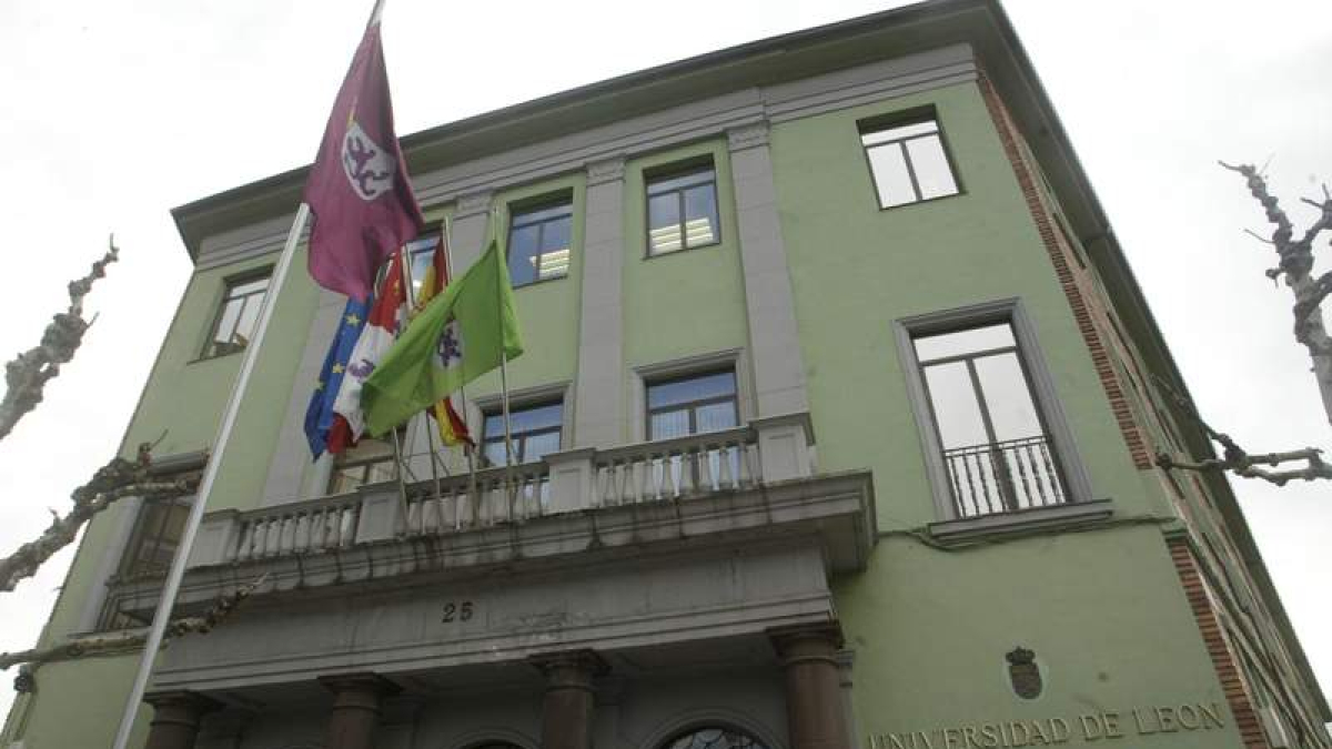 Las elecciones para el Rectorado de la Universidad se celebran el 9 de mayo. DL