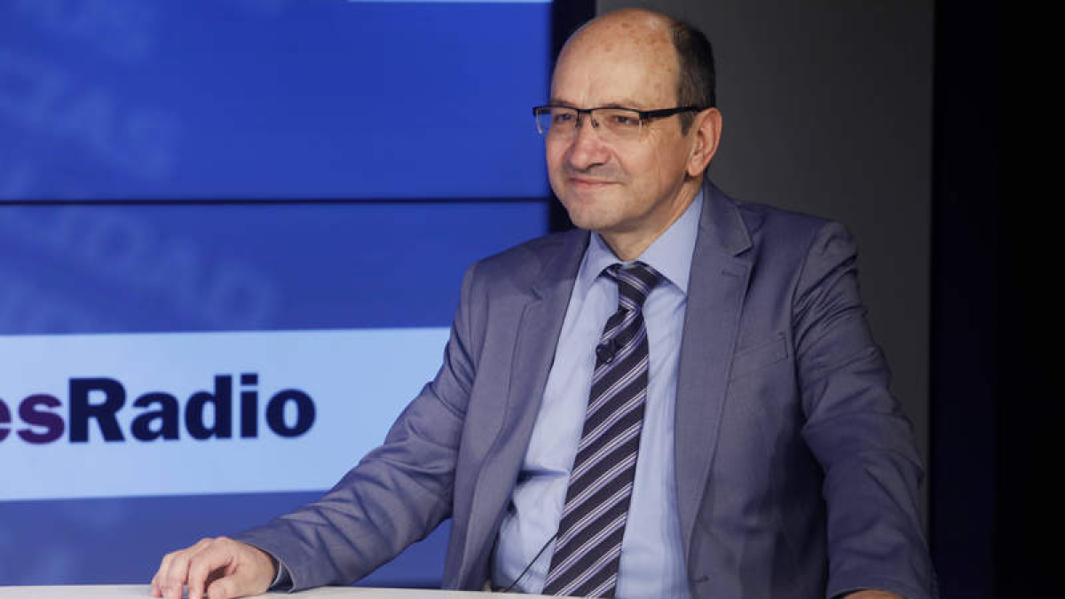 Juanjo Fernández, en la tertuliia de anoche.  RAMIRO