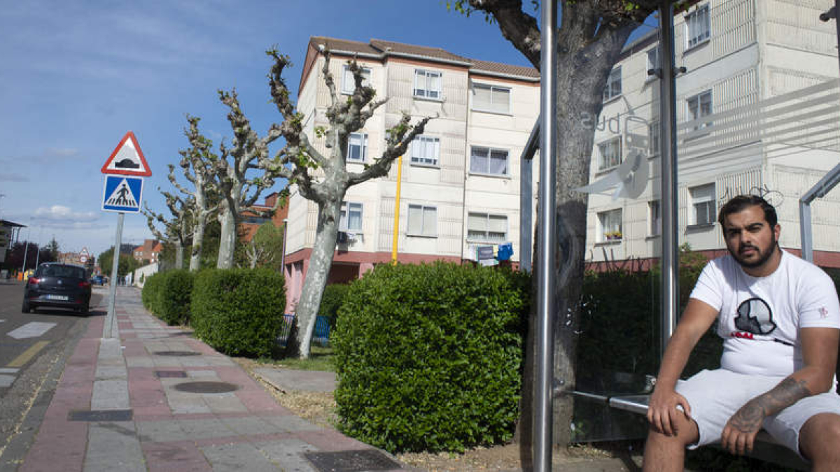 Las viviendas entre las calles San Juan Bosco, García Lorca e Inocencio Rodríguez acogen las renta per cápita más bajas. MARÍA FUENTES