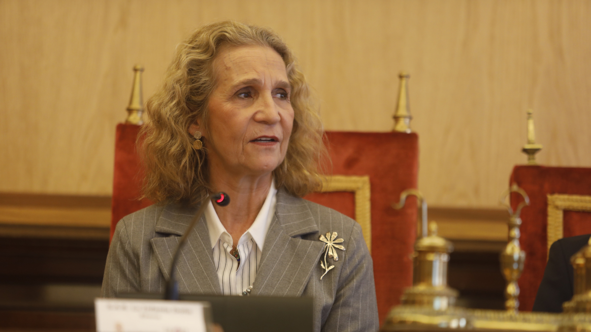 Visita de la infanta Elena a León.