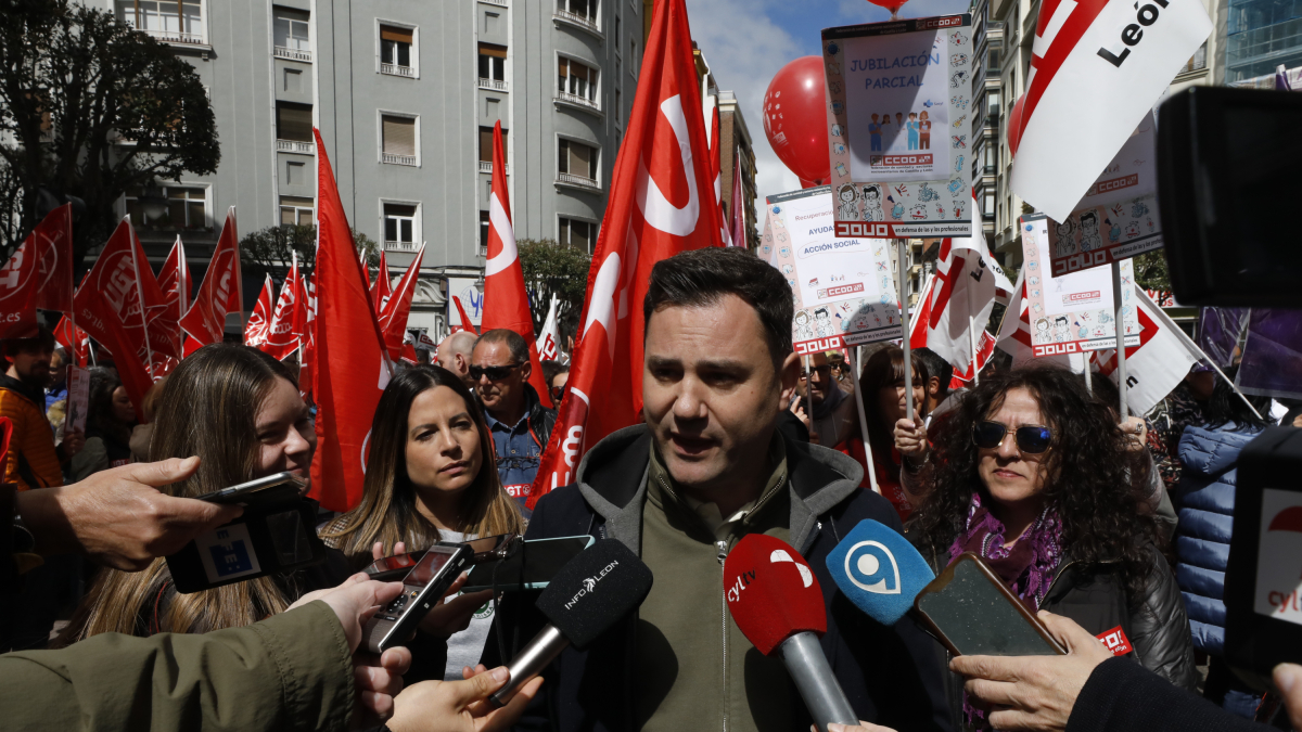 El secretario provincial socialista, Javier Alfonso Cendón, en su comparecencia esta mañana ante los medios.