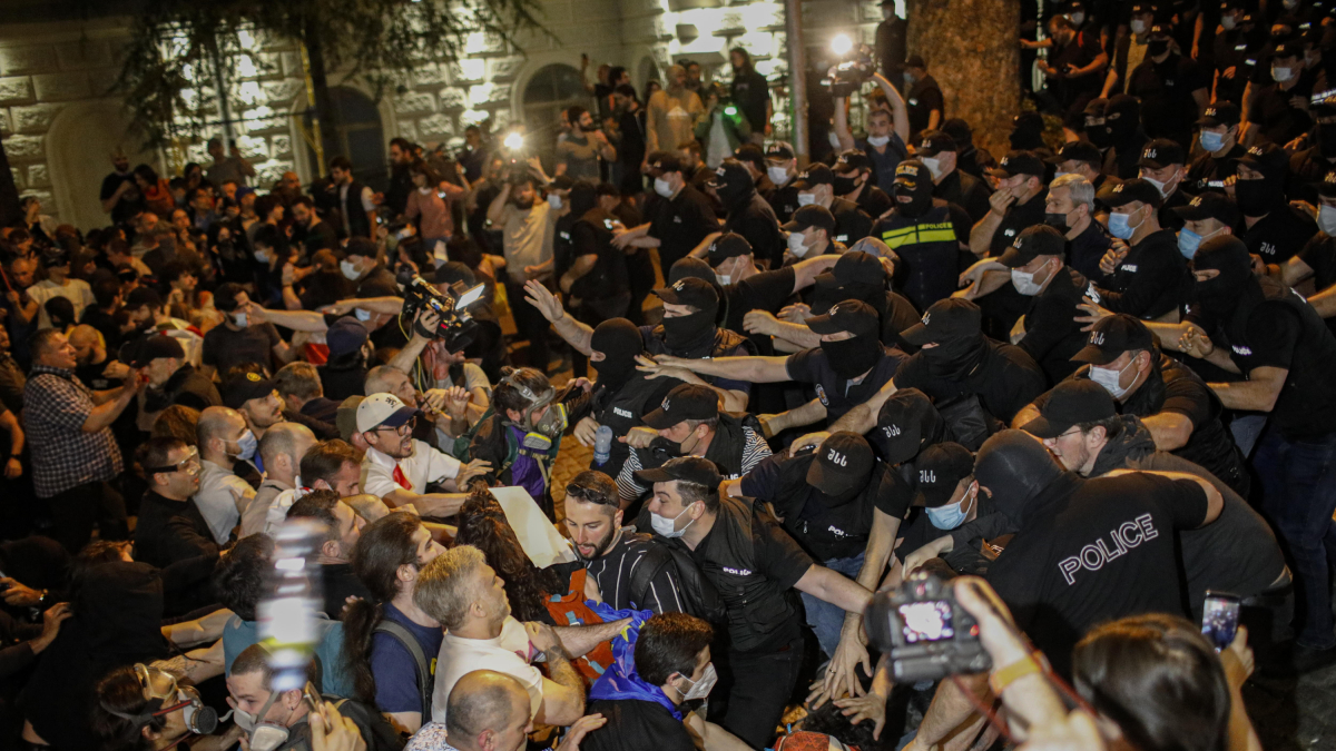 La manifestación de este martes se prolongó durante cerca de seis horas y acabó con varios heridos.