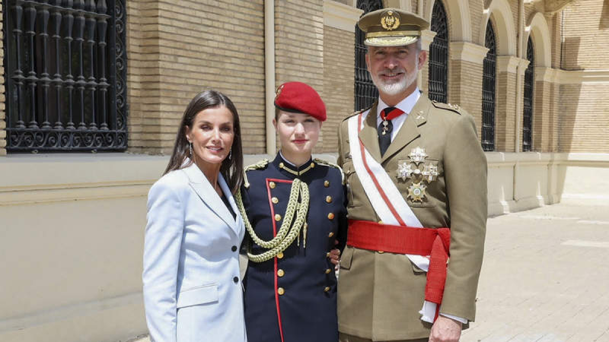 Los reyes con la princesa Leonor.  JOSÉ JIMÉNEZ